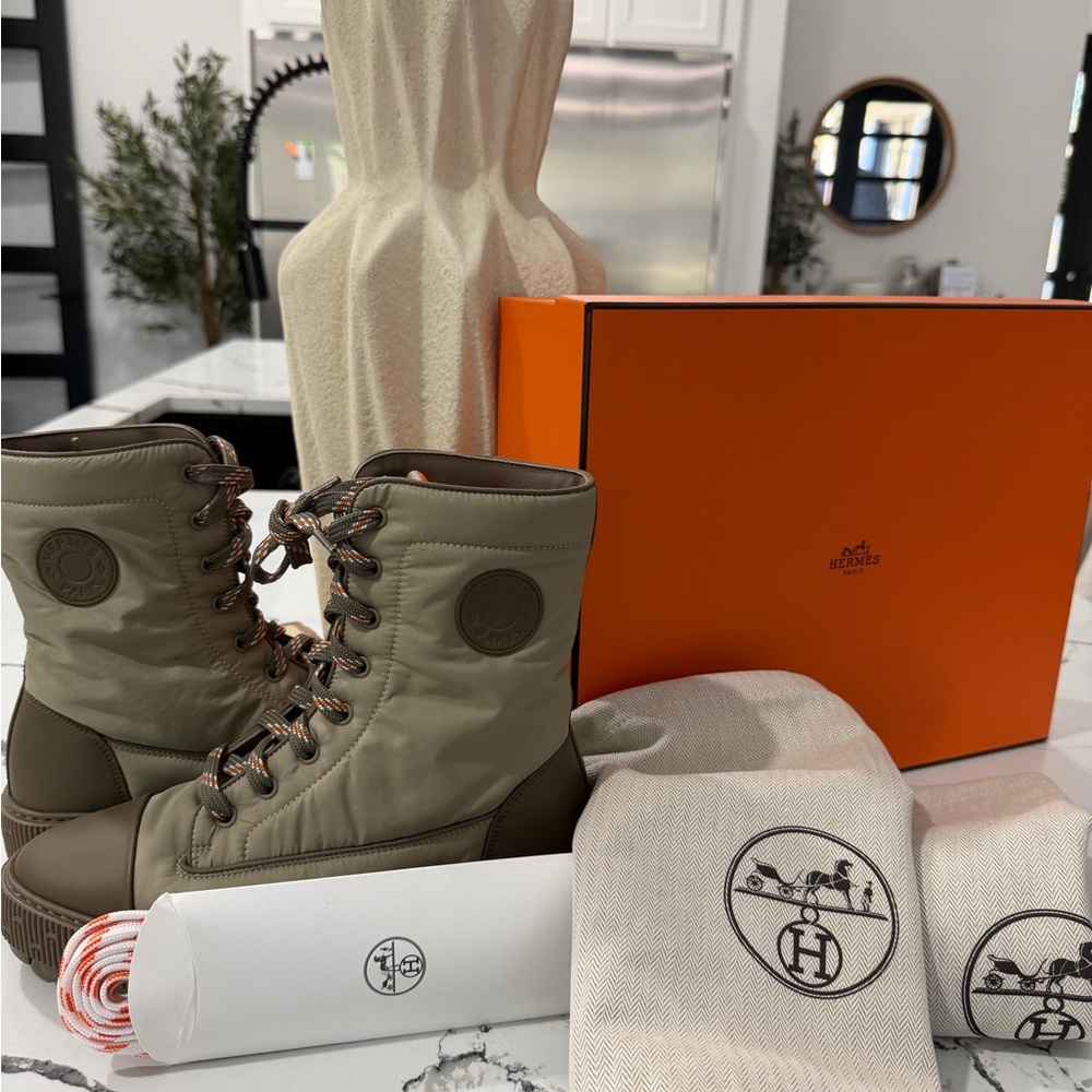 **SOLD** Hermes Taupe/Olive Lace Up Boots